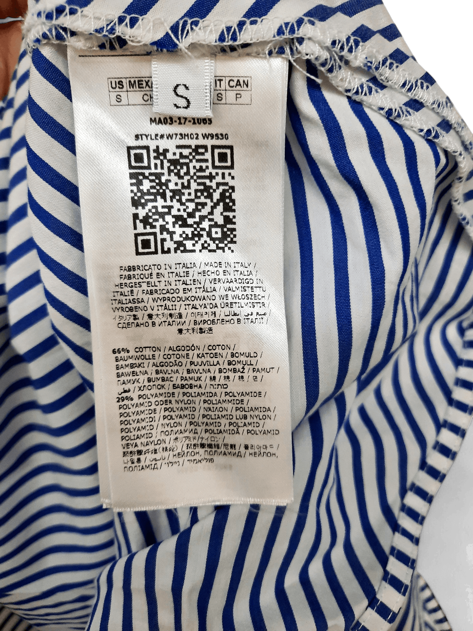 Modernes gestreiftes Oberteil von GUESS 3