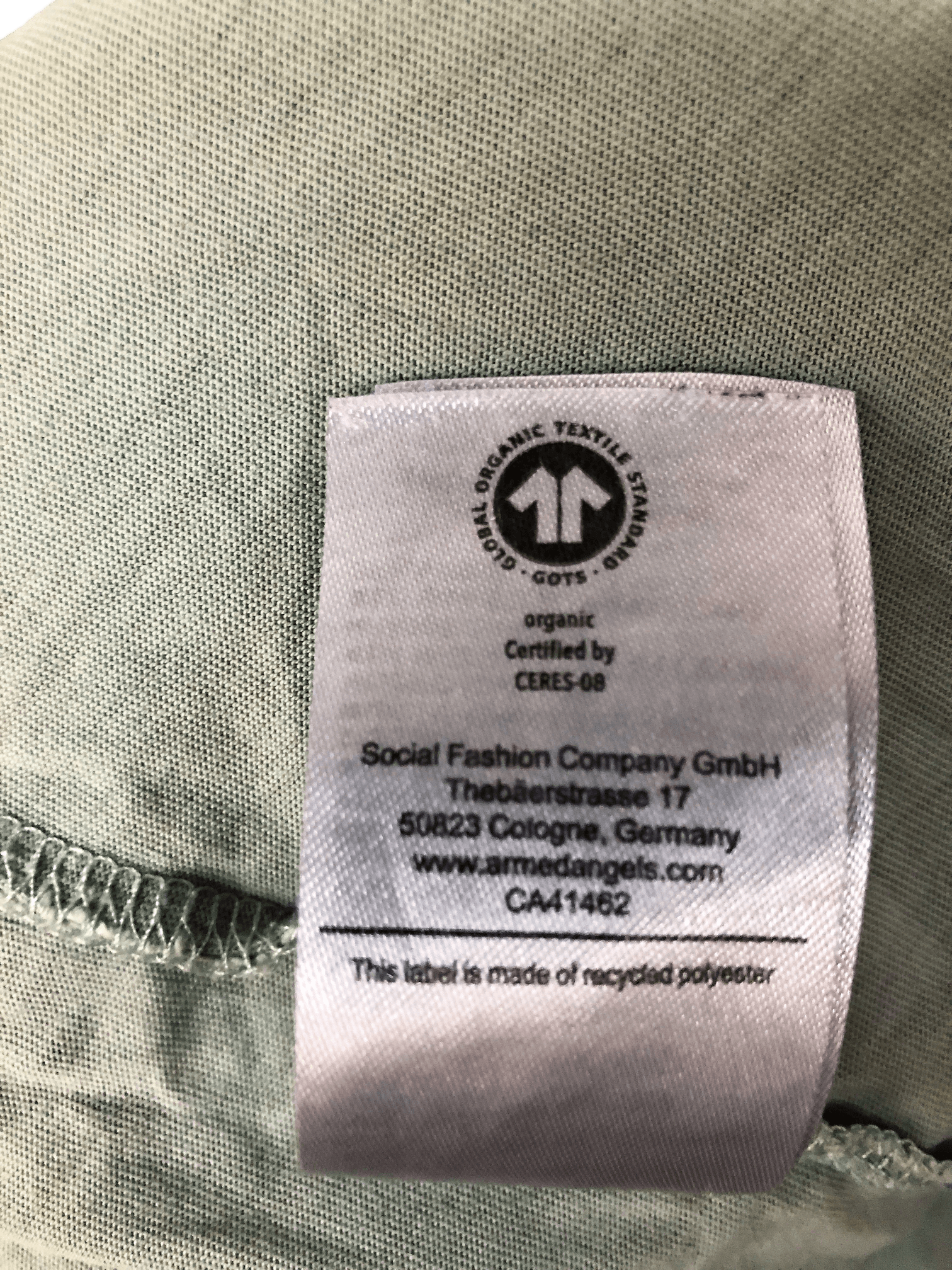 Mintgrünes T-Shirt von Armed Angels aus biobaumwolle  4