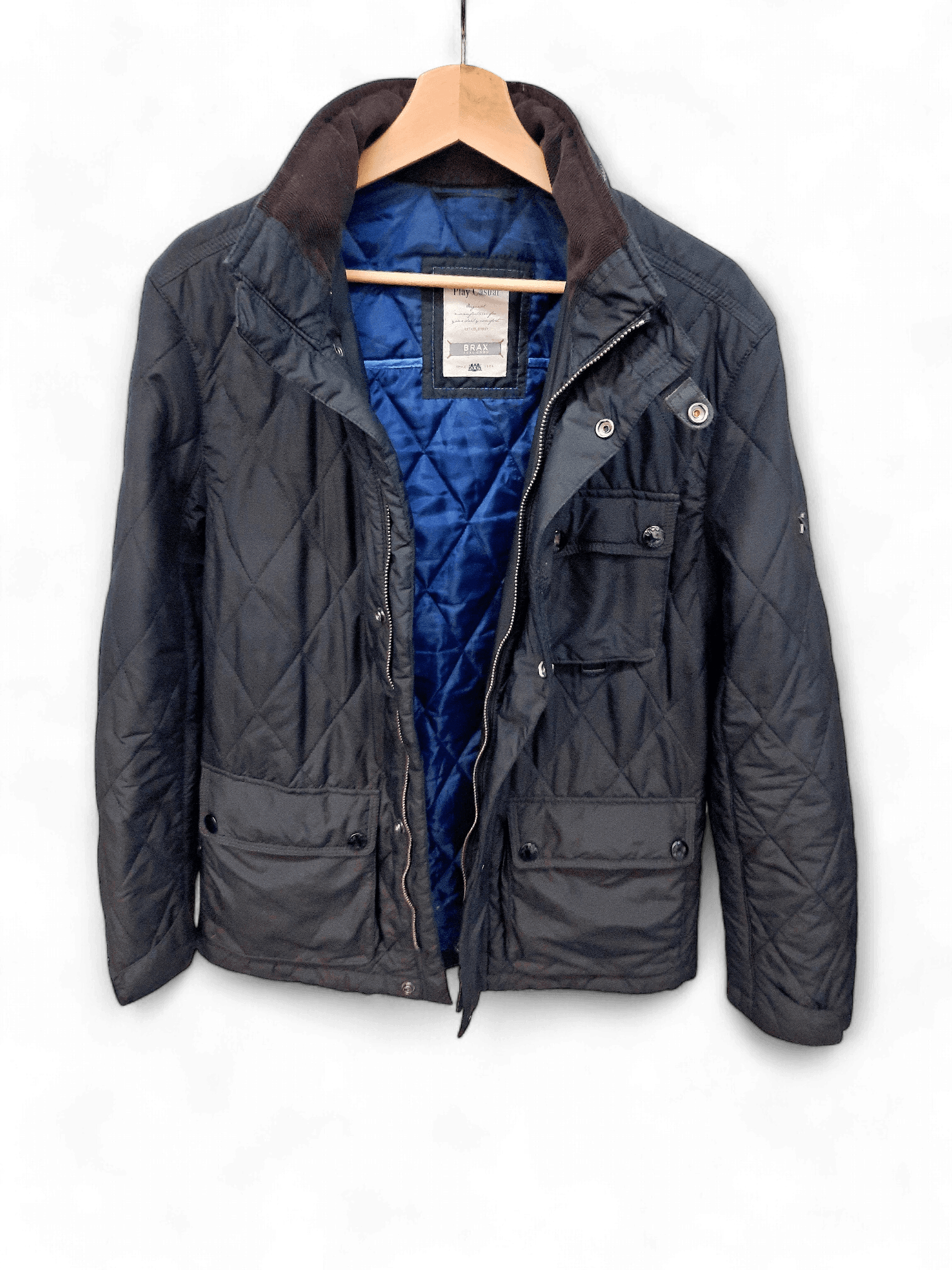 Moderne schwarze Steppjacke 2